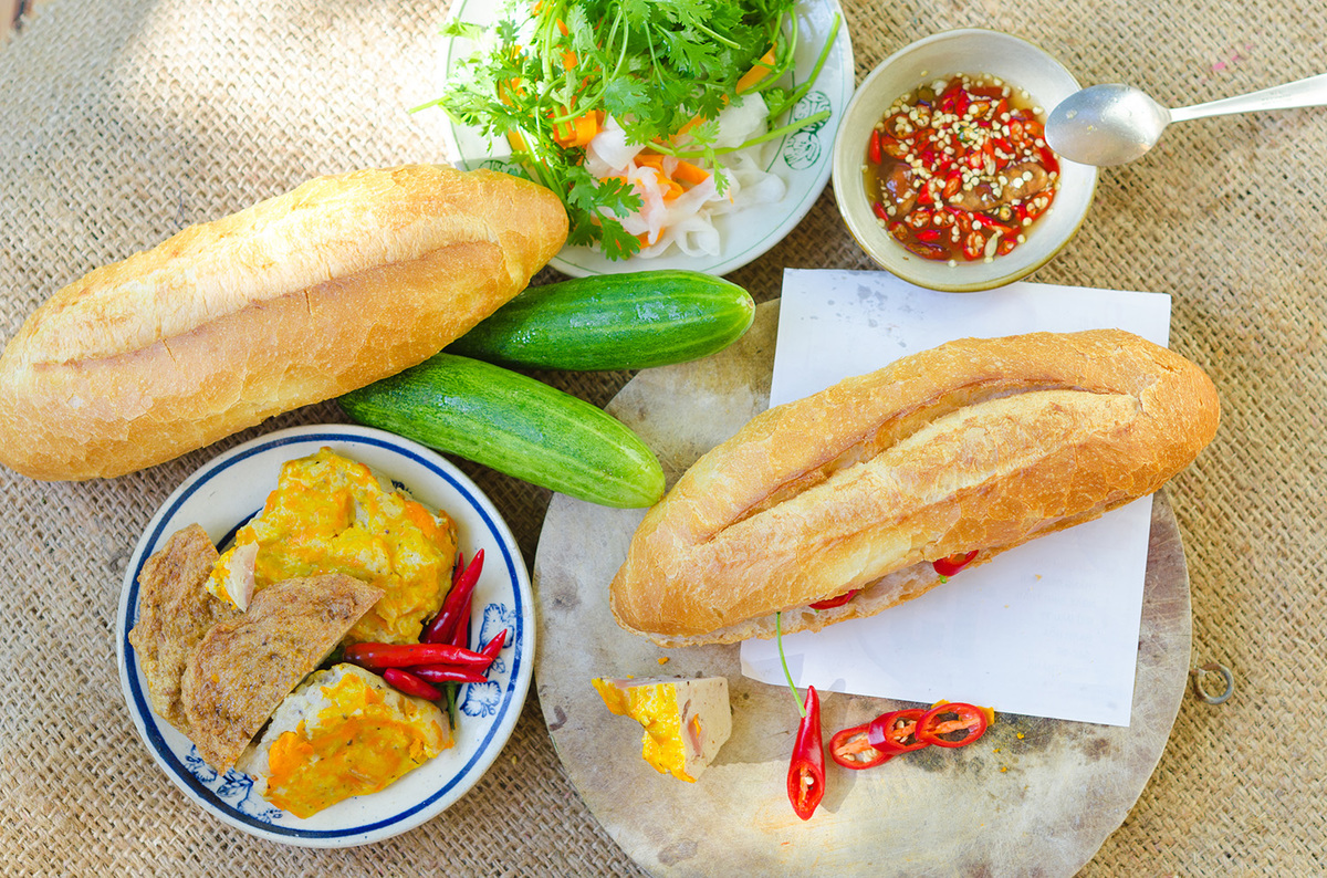 Banh Mi Cha Ca